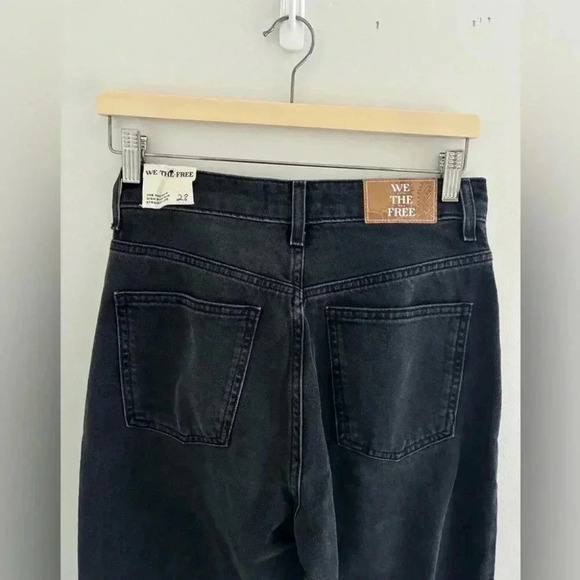 Free People Pacifica High Rise Slim Straight Jeans Black  NWT - Picture 8 of 10